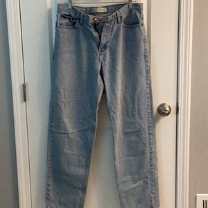 Men’s Lee relaxed fit light wash.